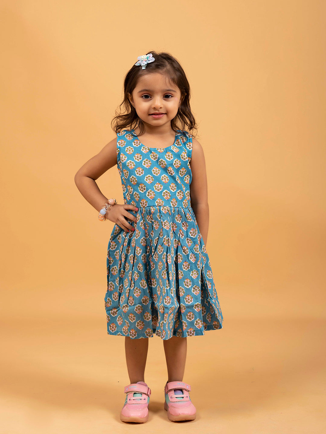 Kids Blue Printed Sleeveless Cotton Dress