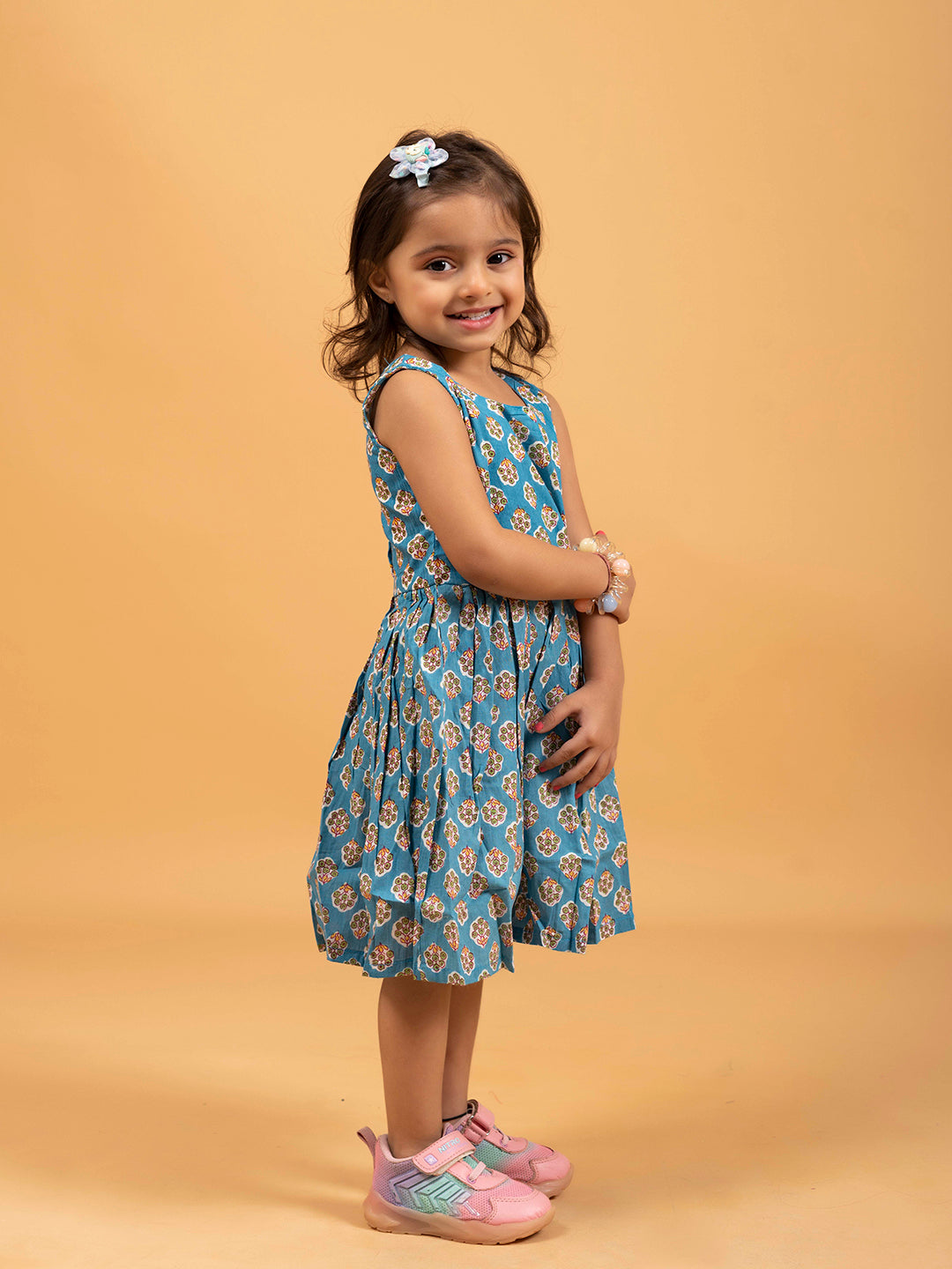 Kids Blue Printed Sleeveless Cotton Dress