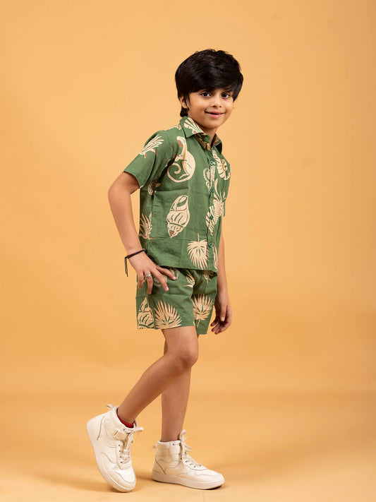Kids Unisex Green Half-Sleeve Shirt and Short Set