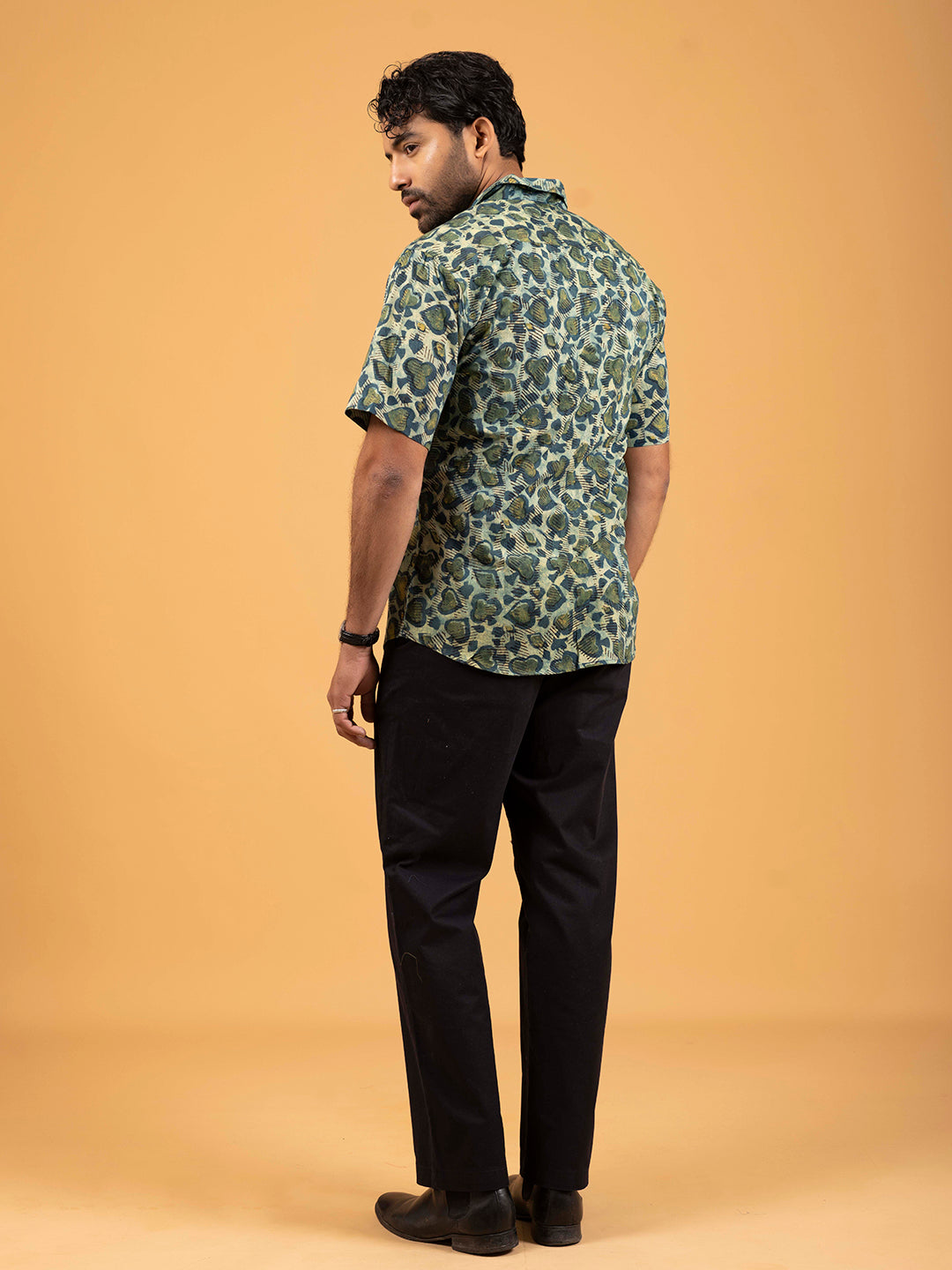 Mens Green Printed Half-Sleeve Shirt