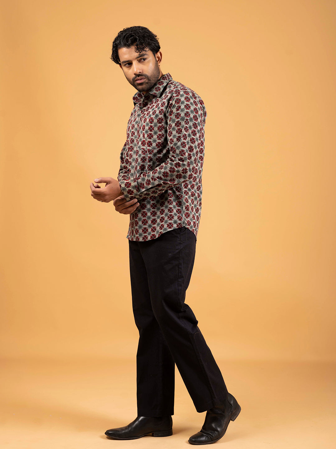 Mens Green Printed Full-Sleeve Cotton Shirt