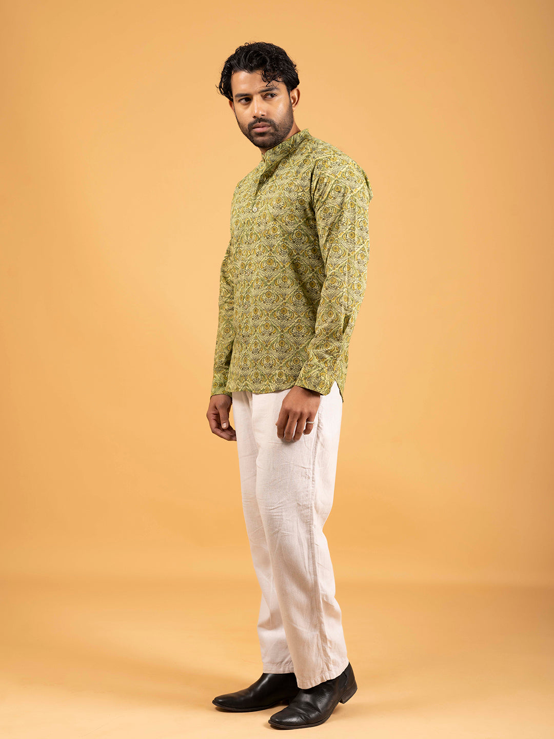 Mens Green Printed Mandarin Collar Full-Sleeve Shirt